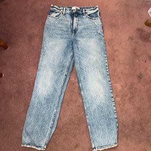 Abercrombie & Fitch high rise mom jean size 8
